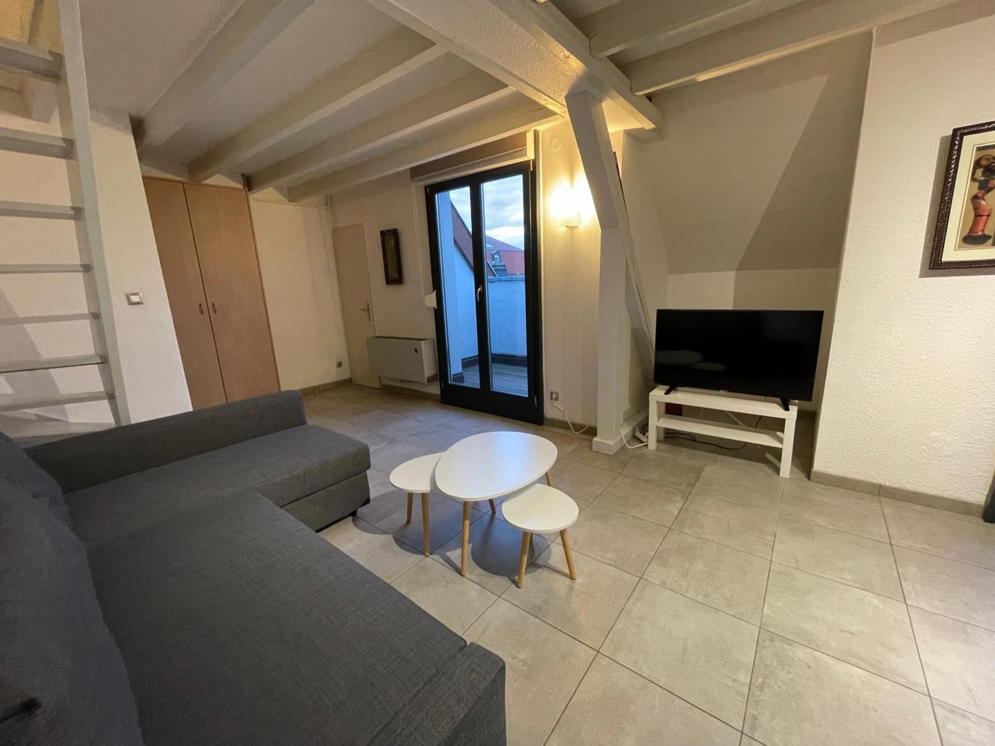 Fathala - Appartement Lumineux En Dernier Etage - Face A La Gare Routiere Sarrebourg Dış mekan fotoğraf